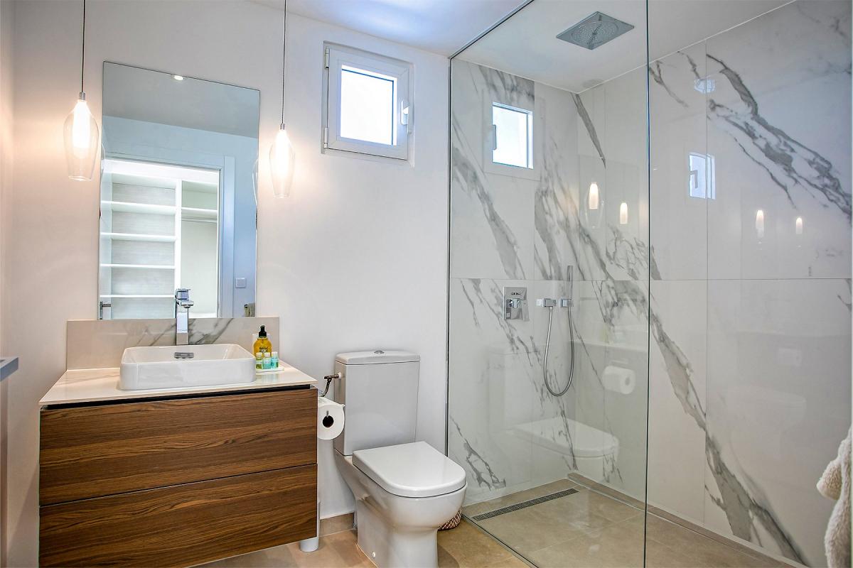 Location villa St Martin - Salle de bain chambre 1